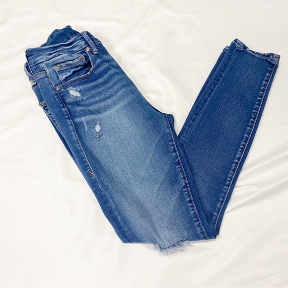 Good American Good Legs Crop Distressed Skinny Jeans - Picture 4 of 16